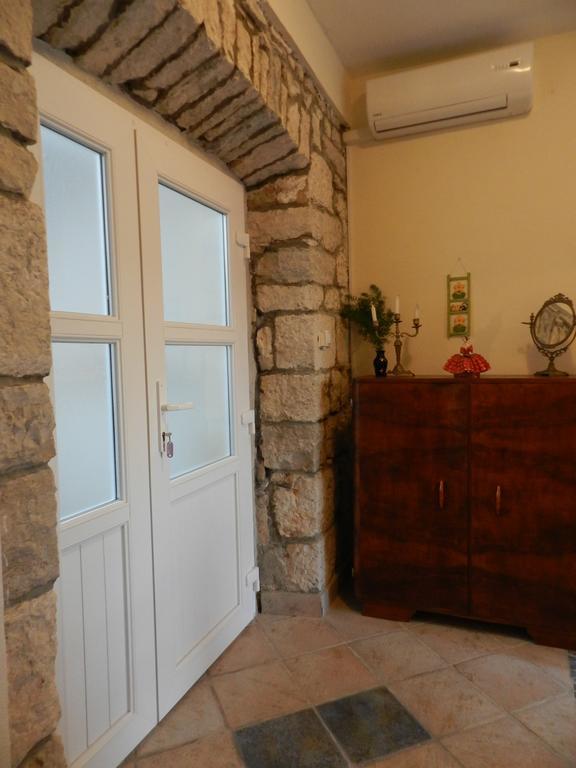 Apartment Deni Λομπάρδα Δωμάτιο φωτογραφία